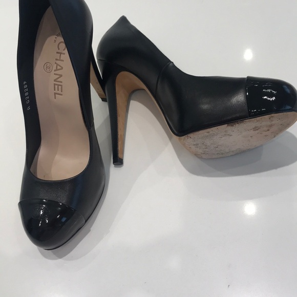 Authentic Chanel high heel pumps - Picture 7 of 7